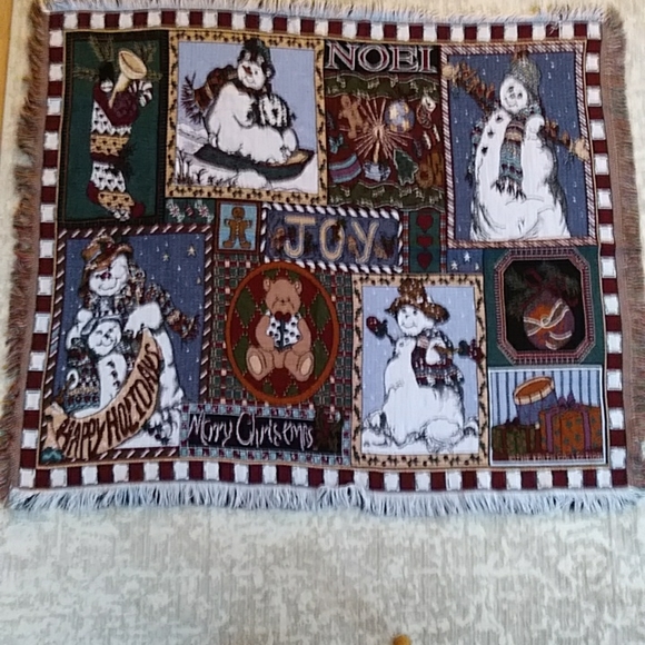 Goodwin Weavers Edith Collection Holiday Fringe Throw Blanket 48.5 x 58 - Picture 6 of 13